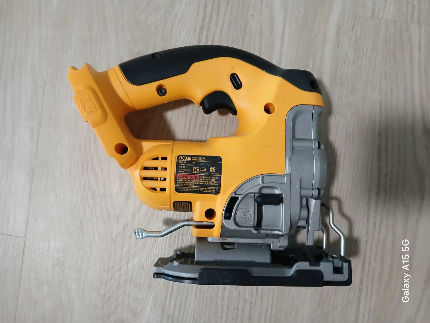 DEWALT DC330 Cordless Jigsaw - photo 4