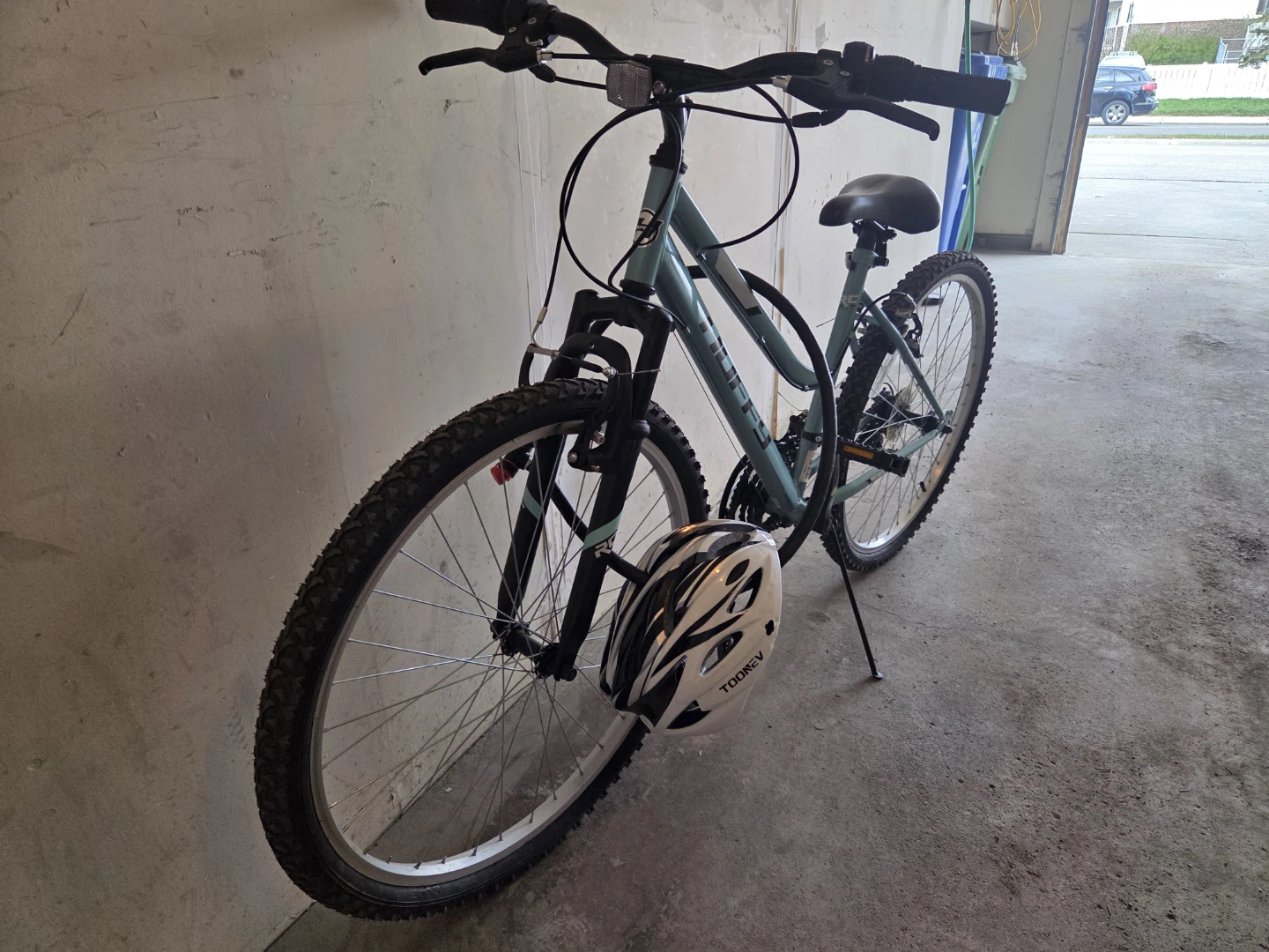 Huffy Rock Creek Mountain Bike - photo 3