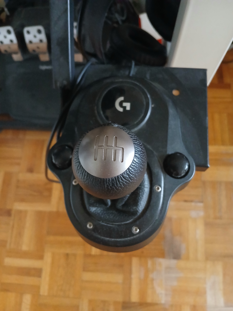 Logitech G G923 Racing Wheel and Pedals - photo 2