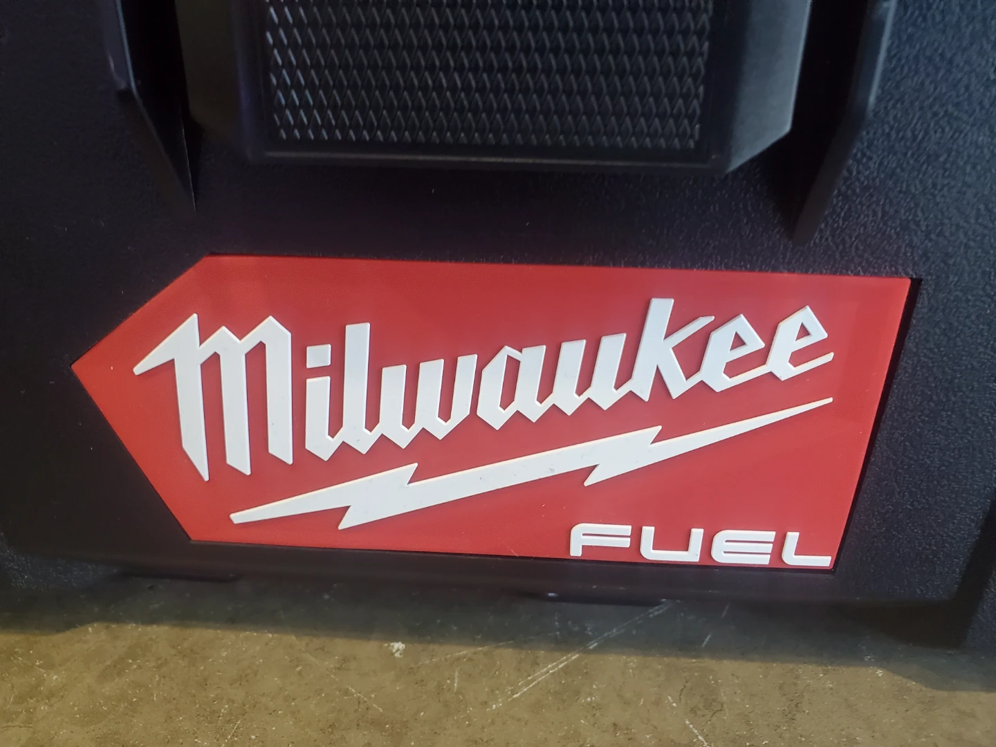 Milwaukee PACKOUT 2.5 Gallon Wet/Dry Vacuum - photo 3