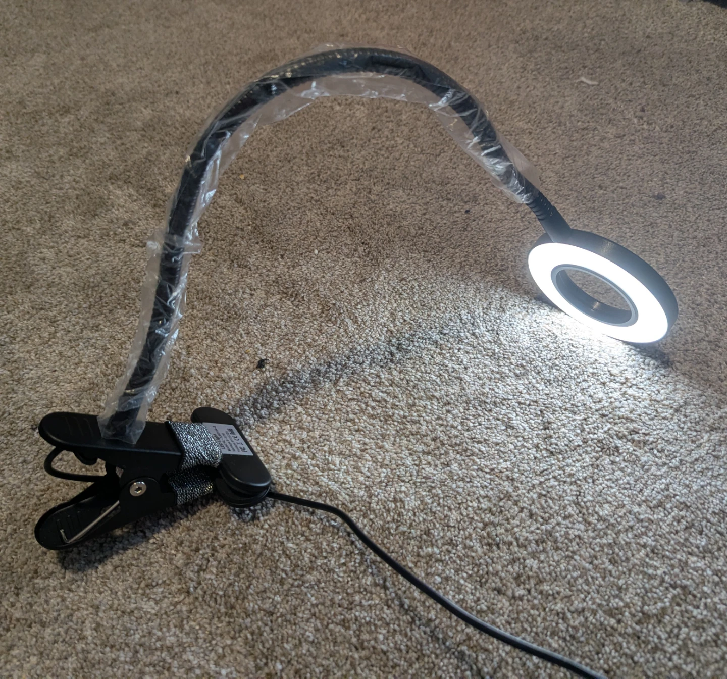 iVict LED Black Desk Lamp with Clip - photo 2