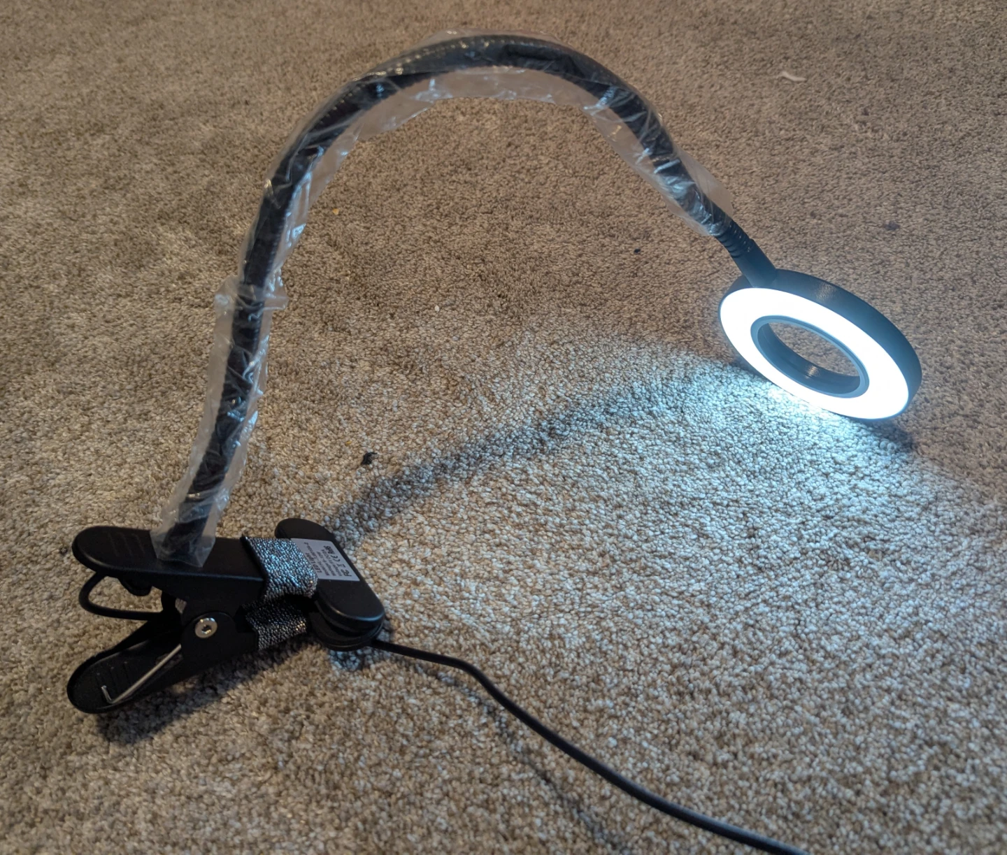 iVict LED Black Desk Lamp with Clip - photo 3