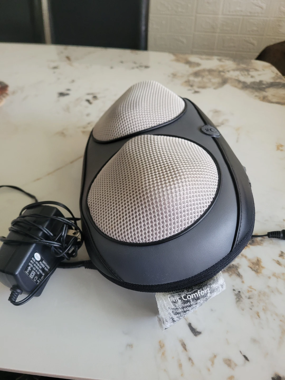 ComfortShiatsu Neck and Shoulder Massager with AC Adapter $40 - photo 3