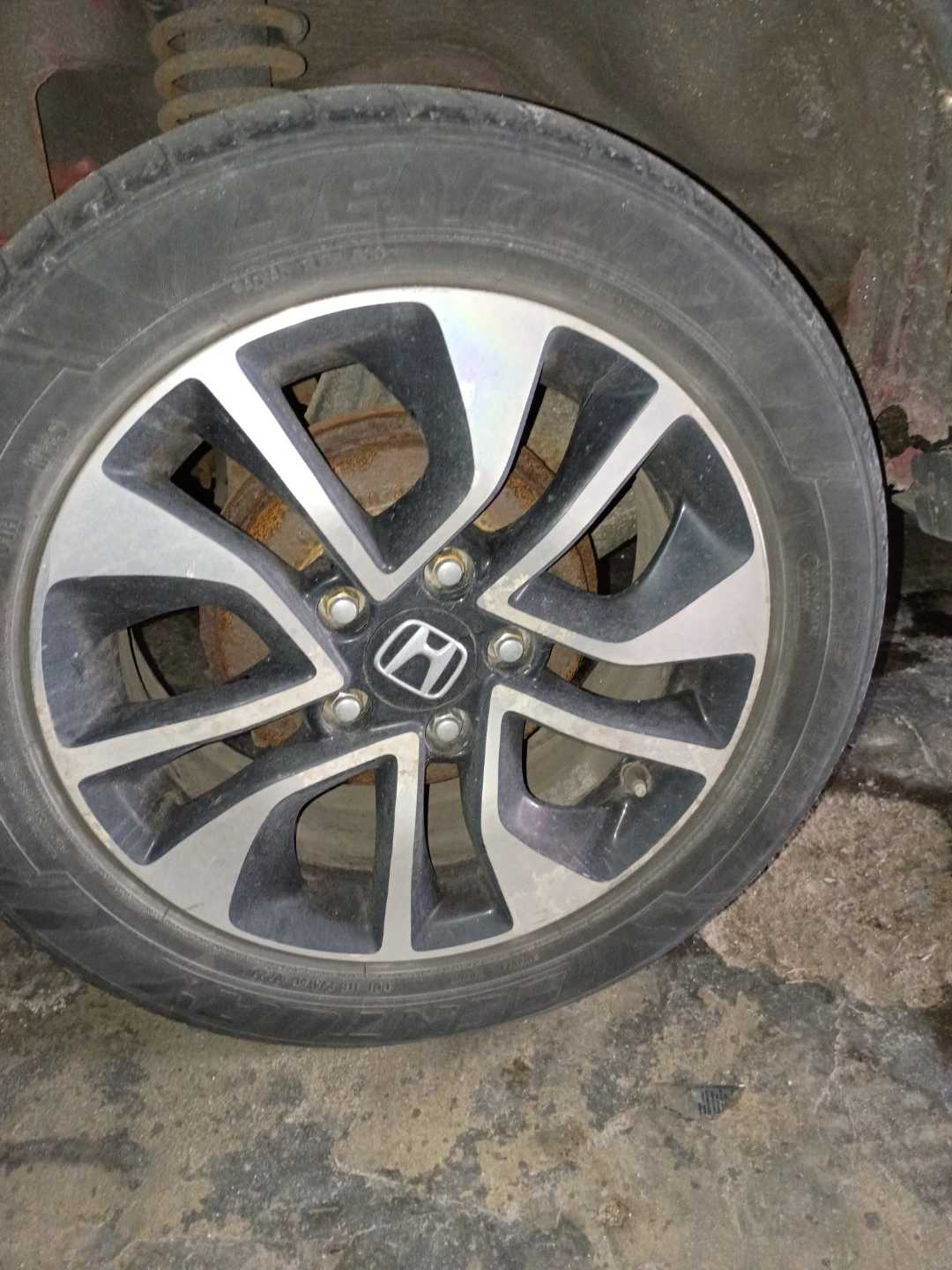 Honda CRV Wheel and Tire - photo 2