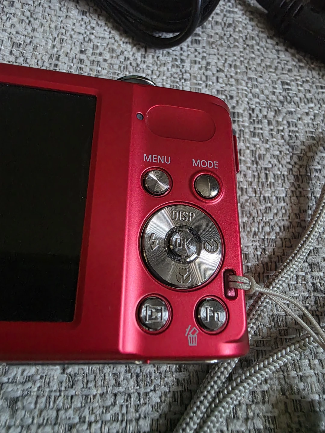 Samsung PL81 Red Digital Camera with 5x Optical Zoom - photo 5