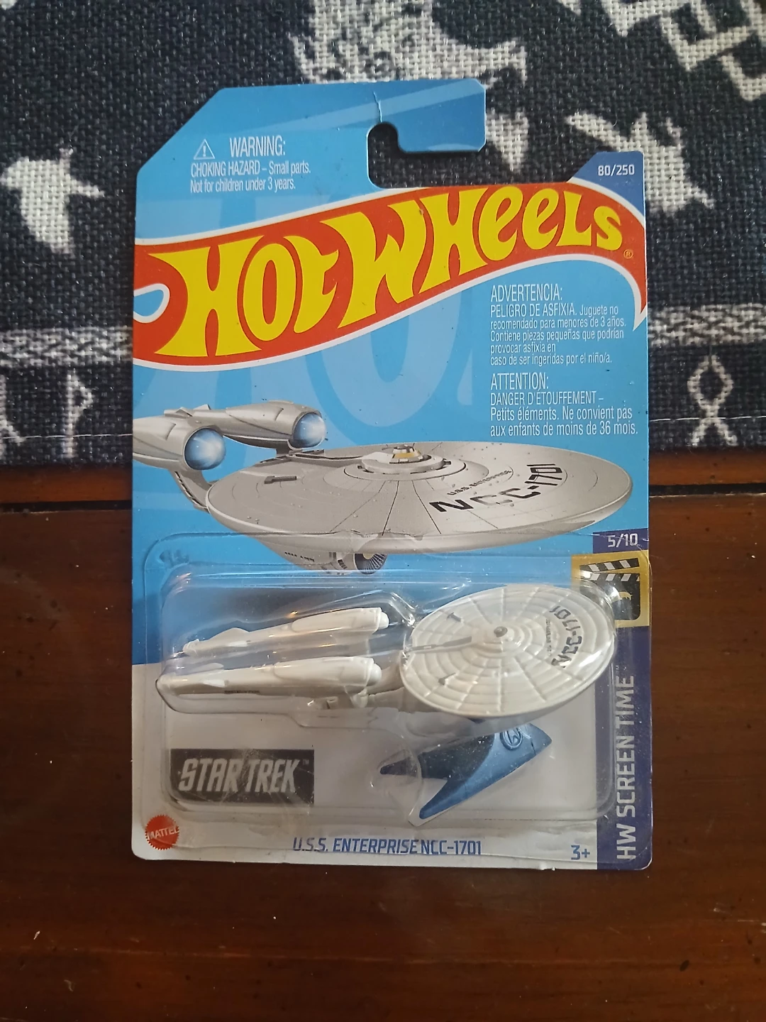 5 hot wheels collectables