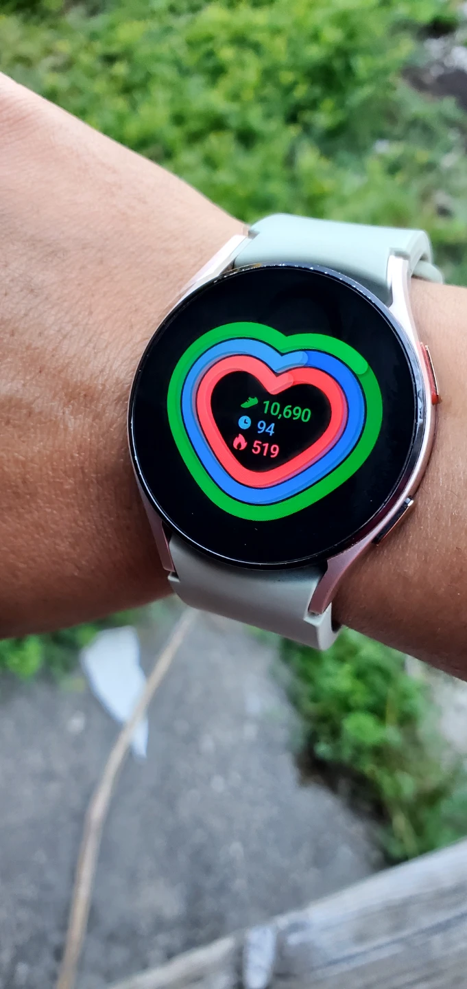 Samsung Galaxy Watch 4 - photo 4