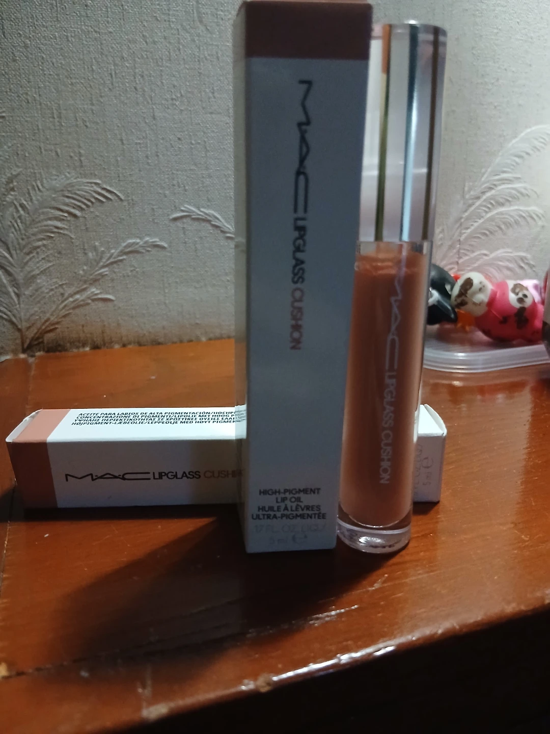 MAC Lipglass Cushion High-Pigment Lip Oil