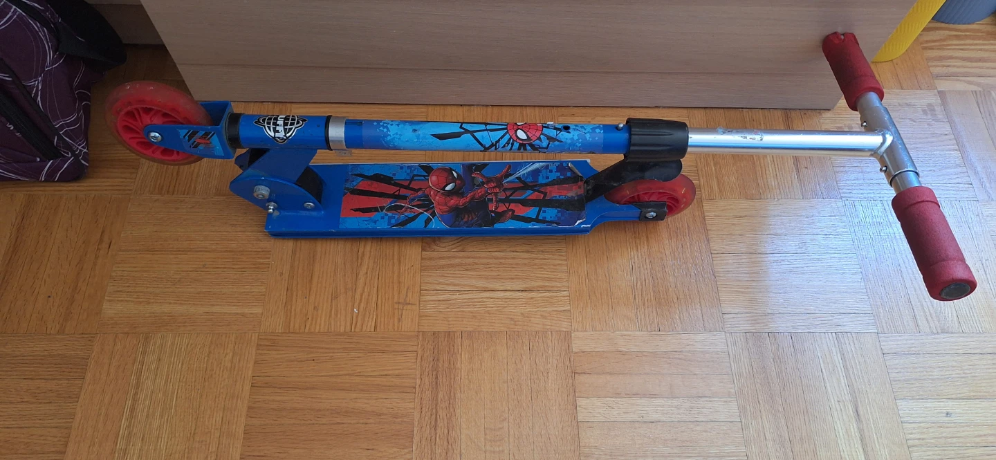 Spider-Man kids scooter - photo 3