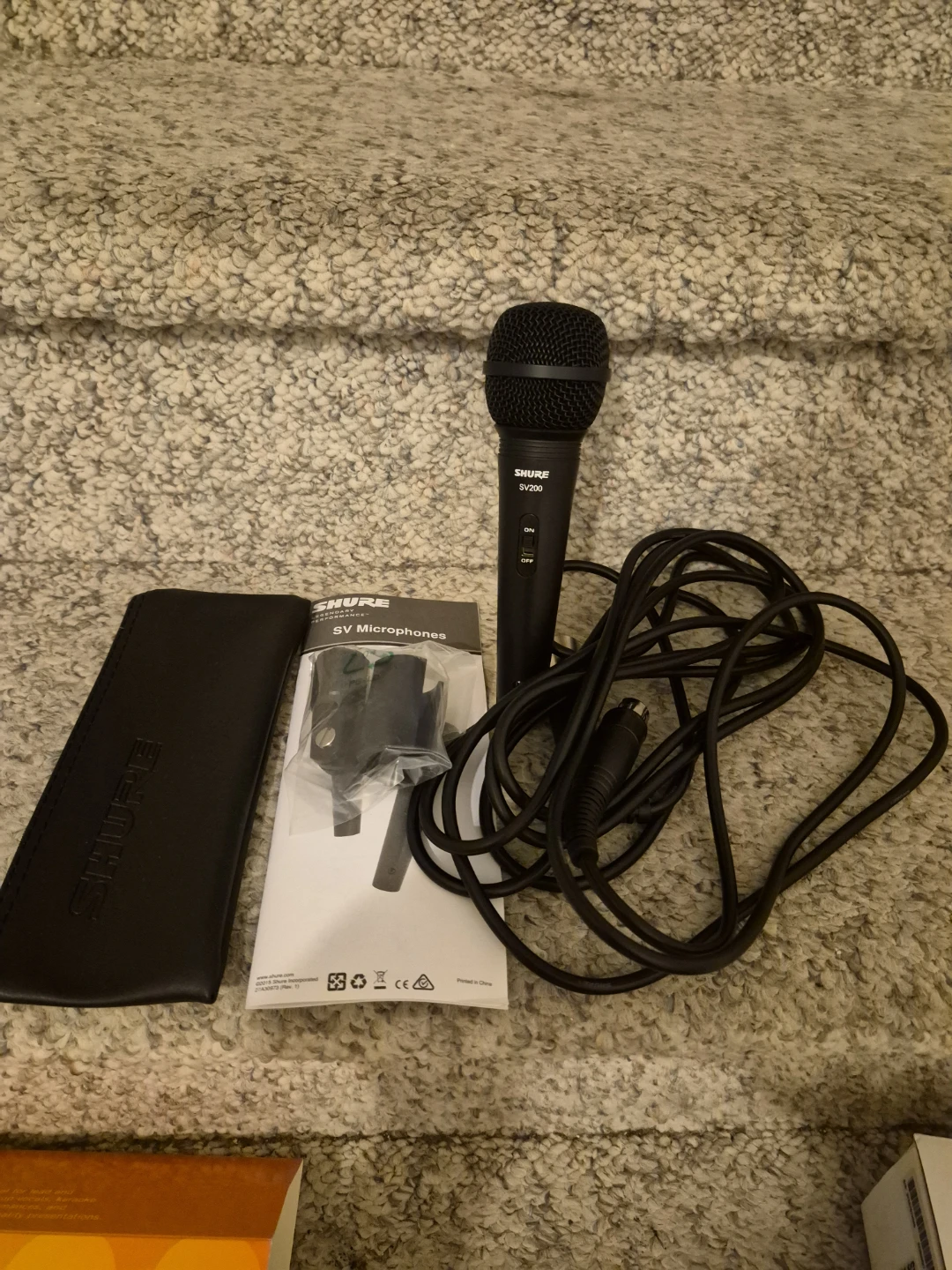 Shure SV200 Vocal Microphone - photo 2
