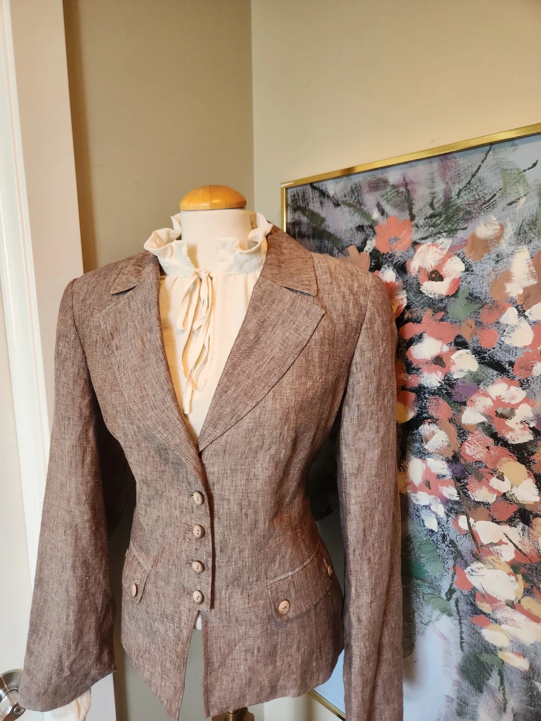 LIKE NEW Women's size 16 Linen Blazer