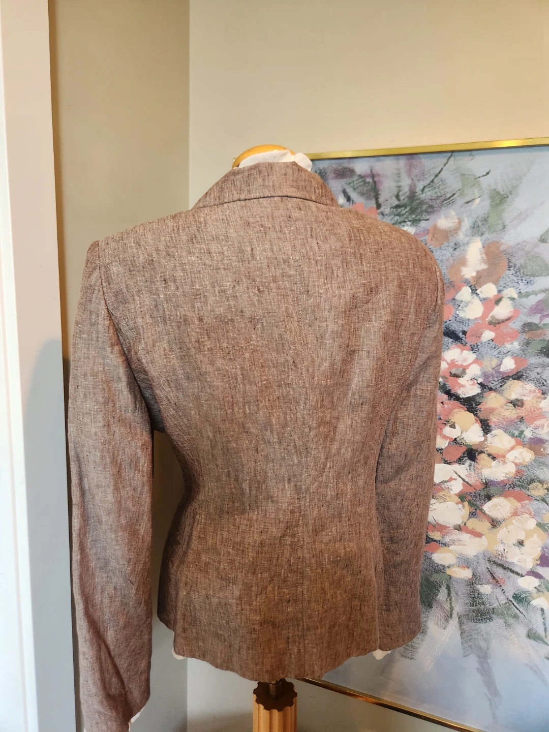 LIKE NEW Women's size 16 Linen Blazer - photo 4