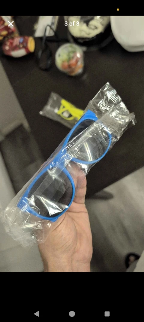 2 UV 400 Protective Glasses, 1 KeyChain-LED Light & 1 Pen - photo 3