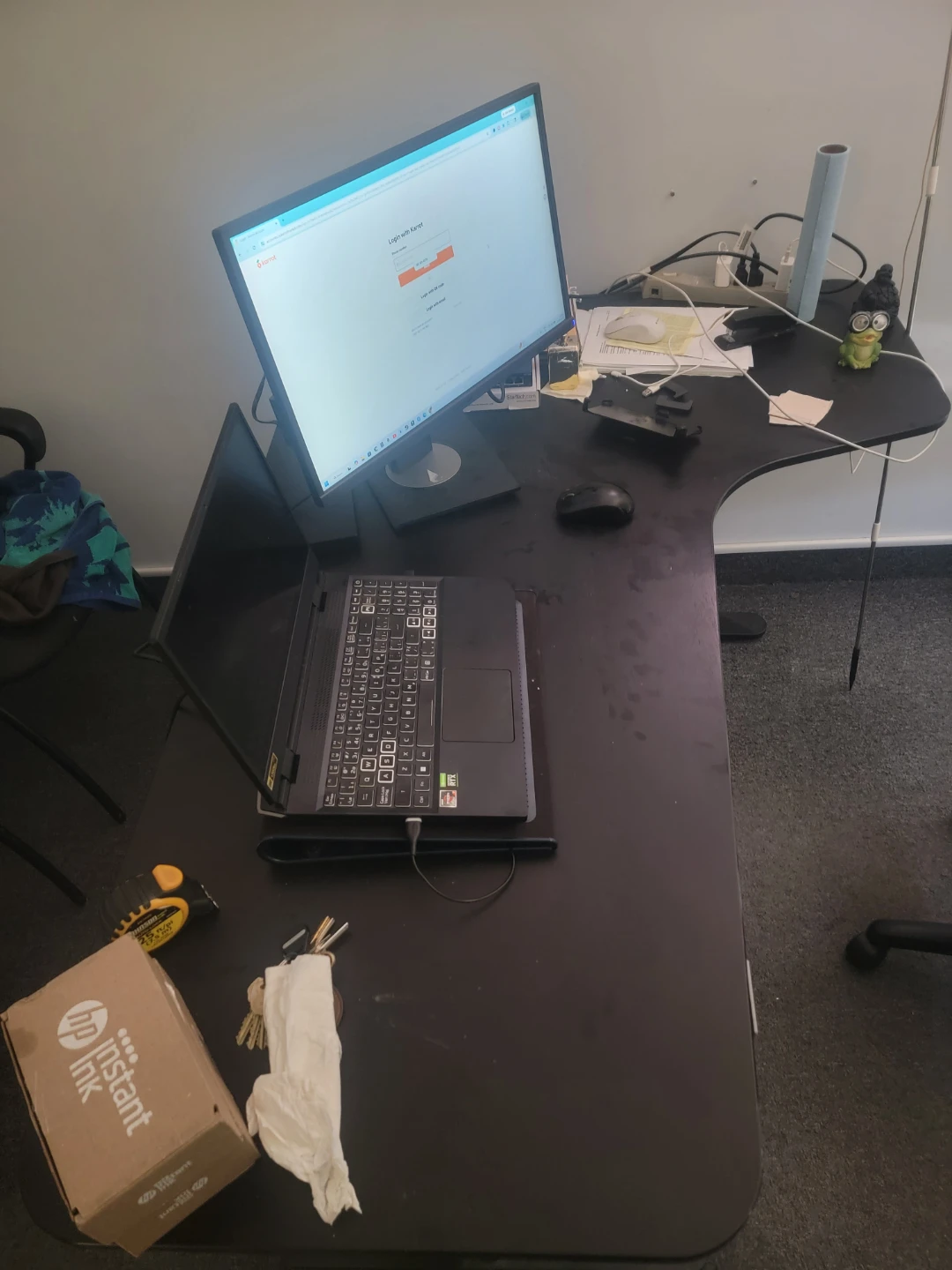 Adjustable Standing/sitting Desks x3 - photo 2