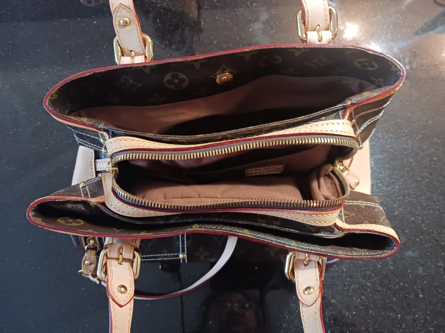 Louis Vuitton Monogram Tote Bag - photo 4