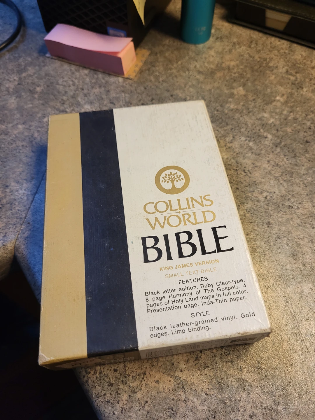 Collins World Bible - King James Version, Black Letter Edition