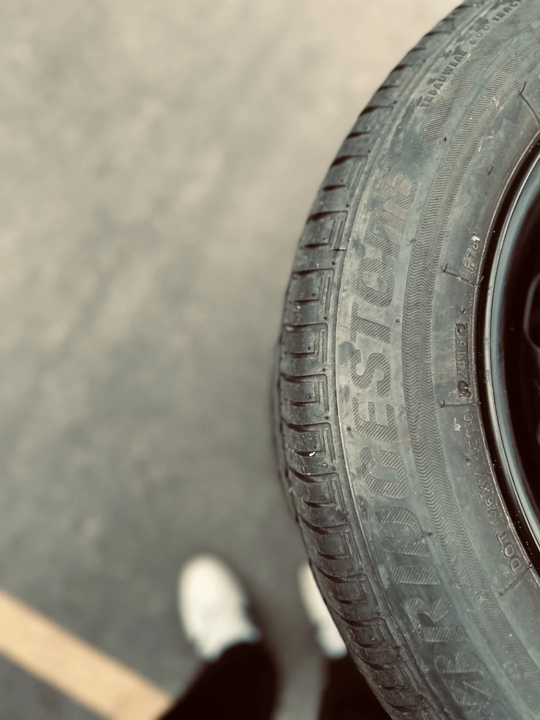 Set of 4 Bridgestone Tires with Rims - Great Condition - photo 2