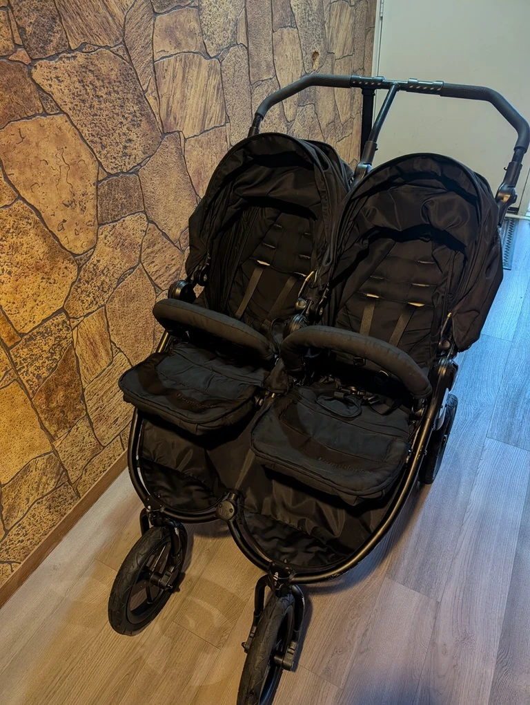 Baby Bumbleride Double Stroller - photo 2