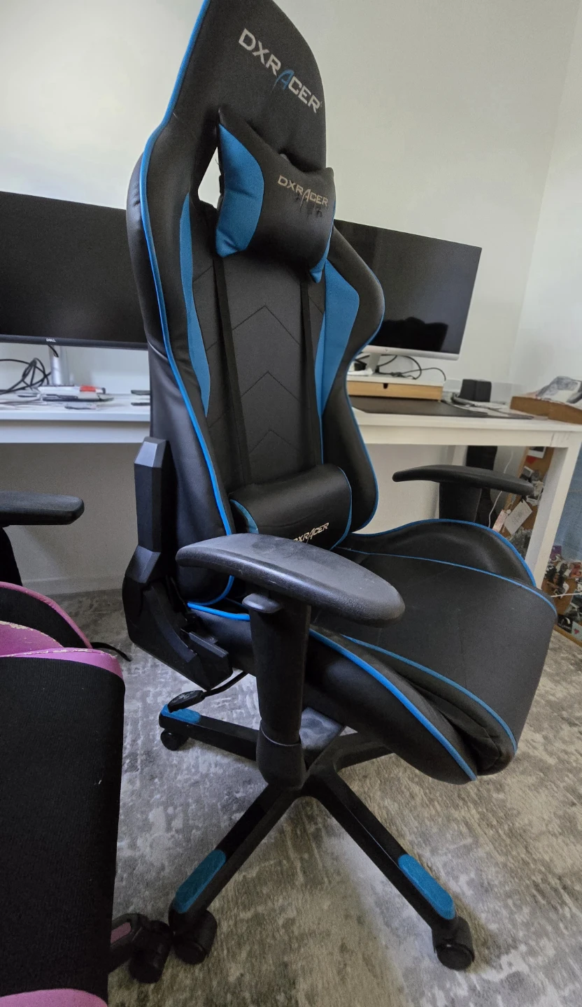 DXRacer Gaming Chairs - Blue and Pink - photo 5