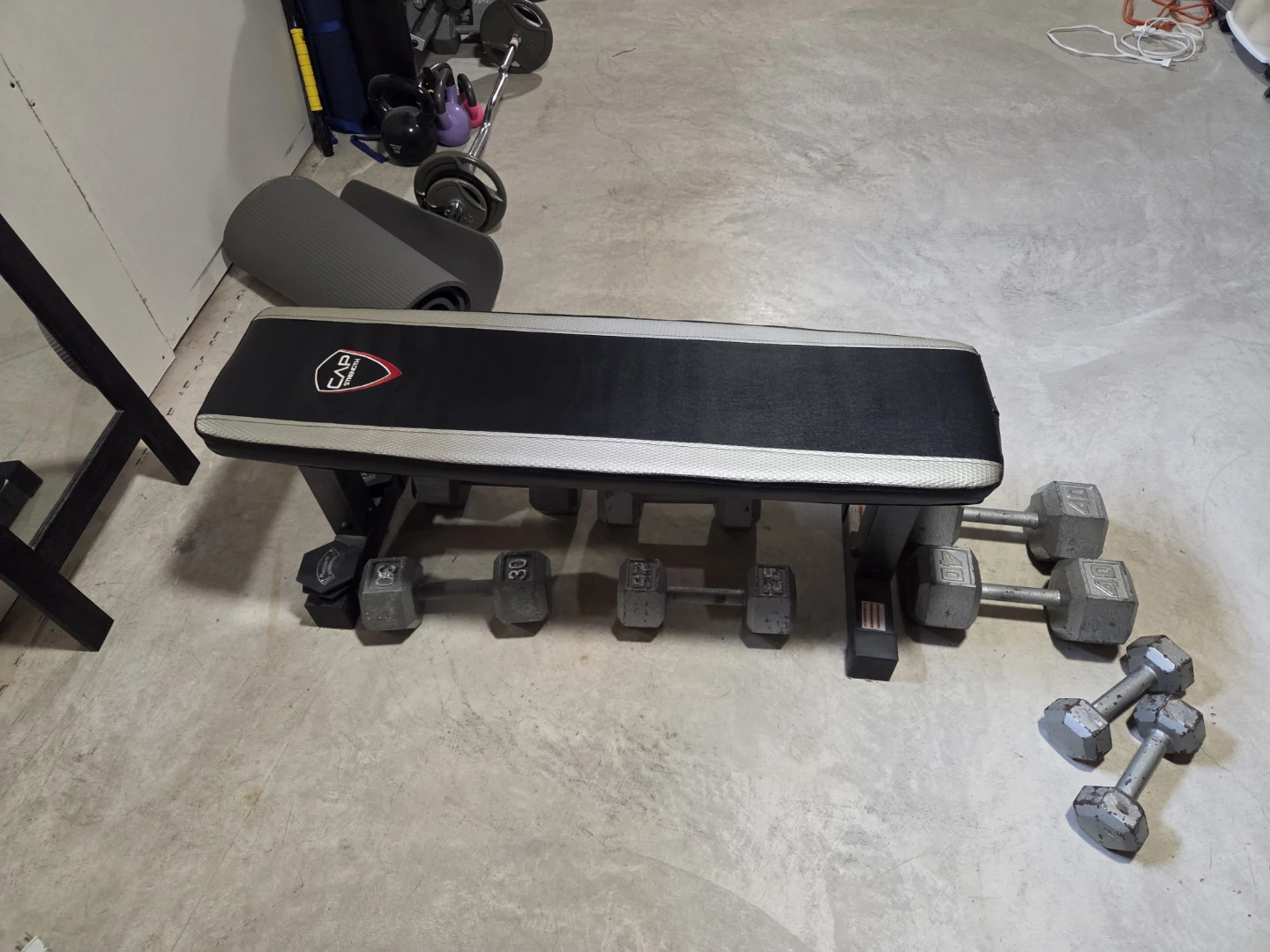 Weight bench