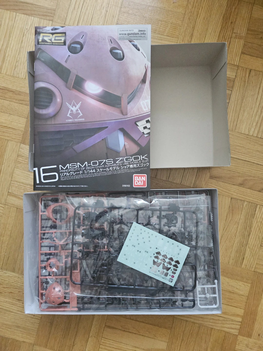 Bandai RG char's Z'gok - photo 2