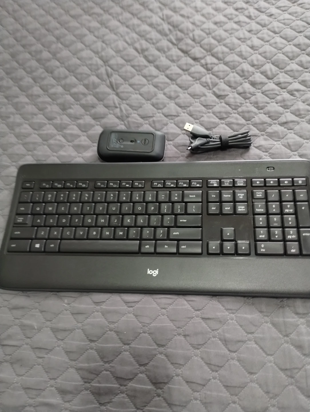 Logitech Wireless Keyboard and Mouse Combo