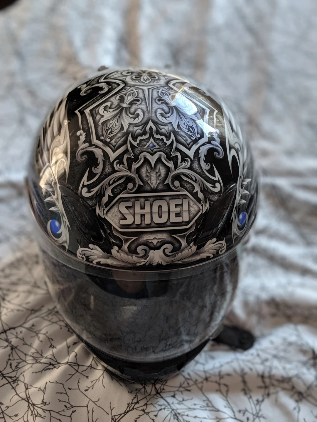 SHOEI Motorcycle Helmet - Black with Silver Design - photo 2
