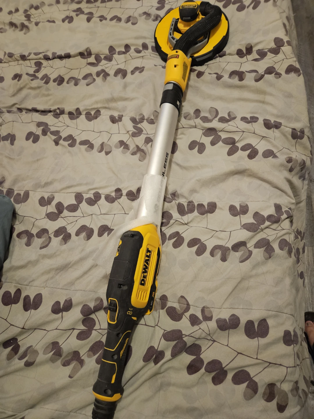 DEWALT Drywall Sander