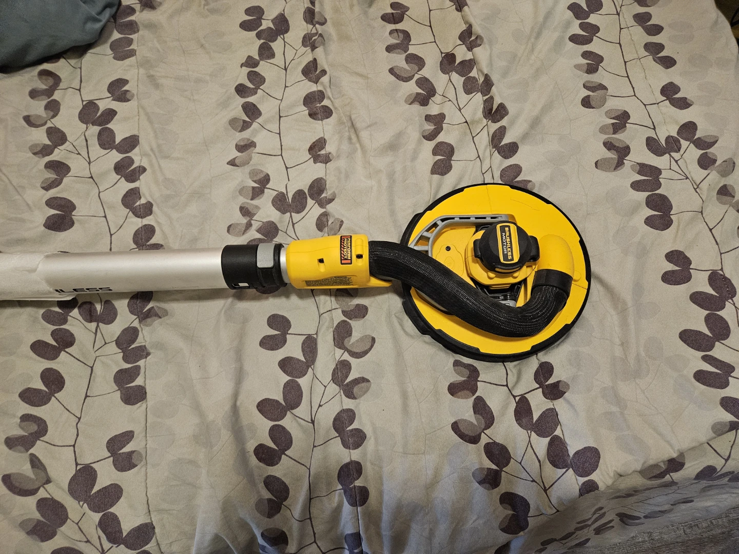 DEWALT Drywall Sander - photo 3