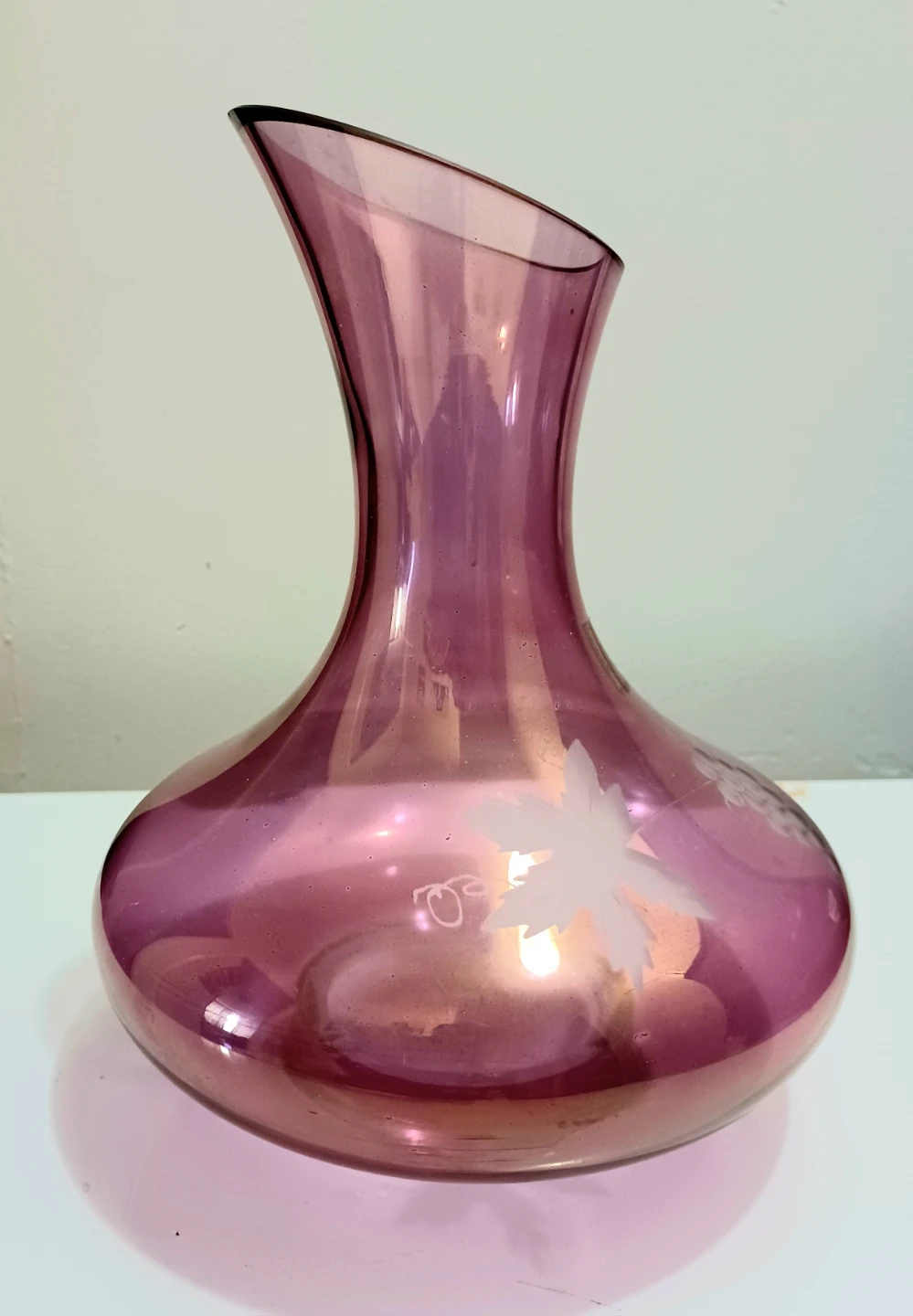Uniqe Cranberry Hand Crafted Vine Pattern Roscher Decanter - photo 3