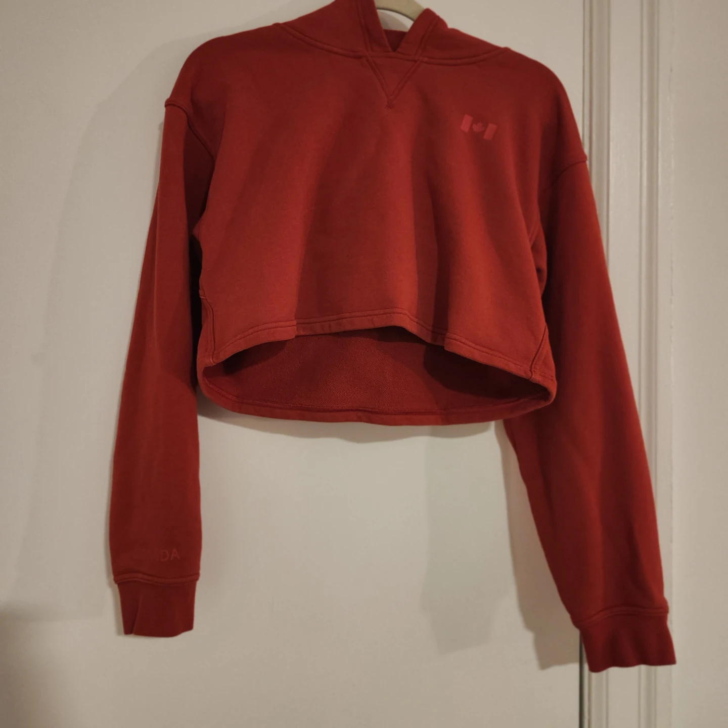 Lululemon Canada Cropped Hoodie - Red - Size 8