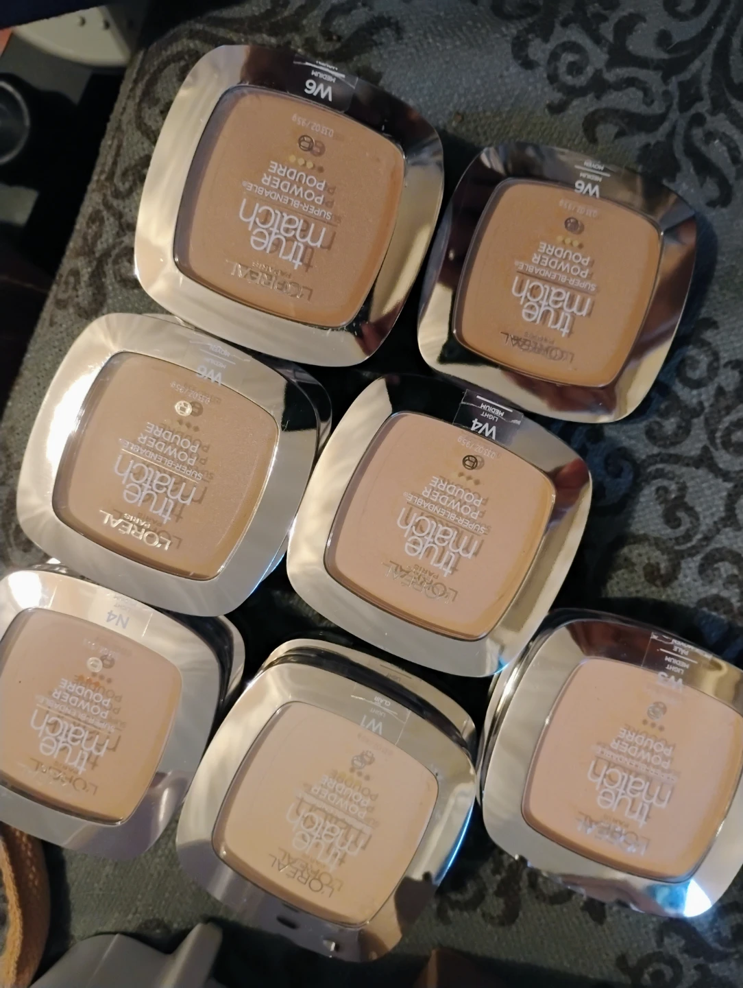 CoverGirl true match powder - photo 3