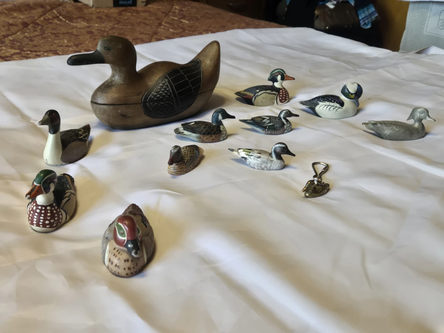 Avon Collection of Canada Duck Series Figurines - photo 5