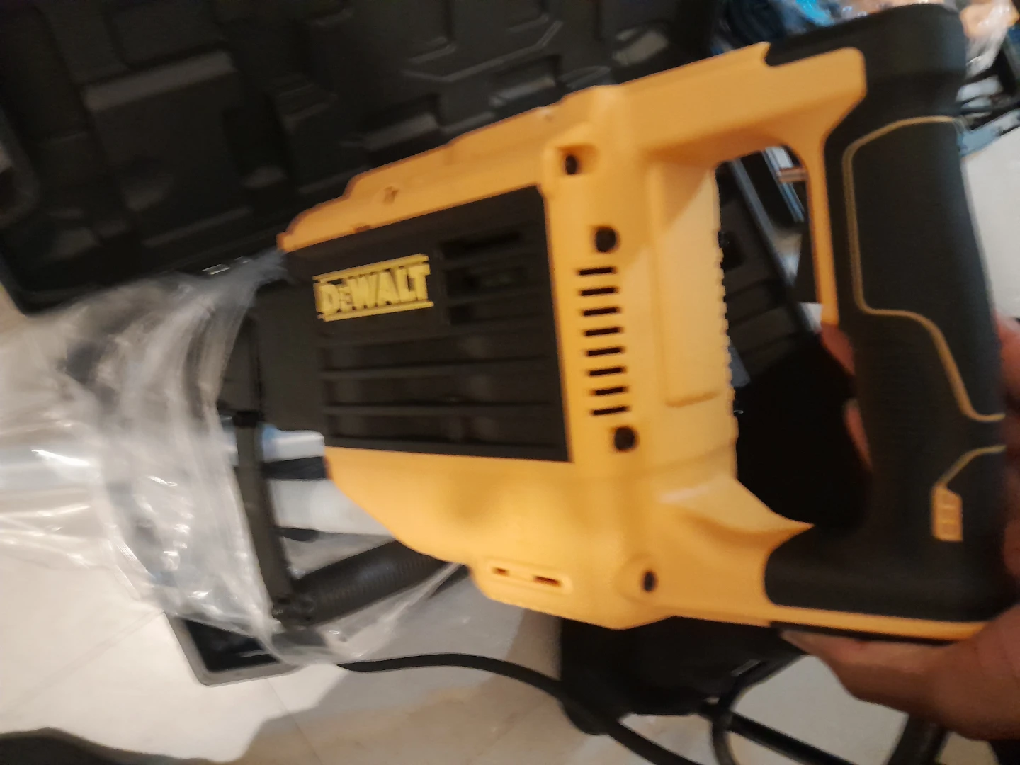 DeWalt Demolition Hammer with Case - photo 3
