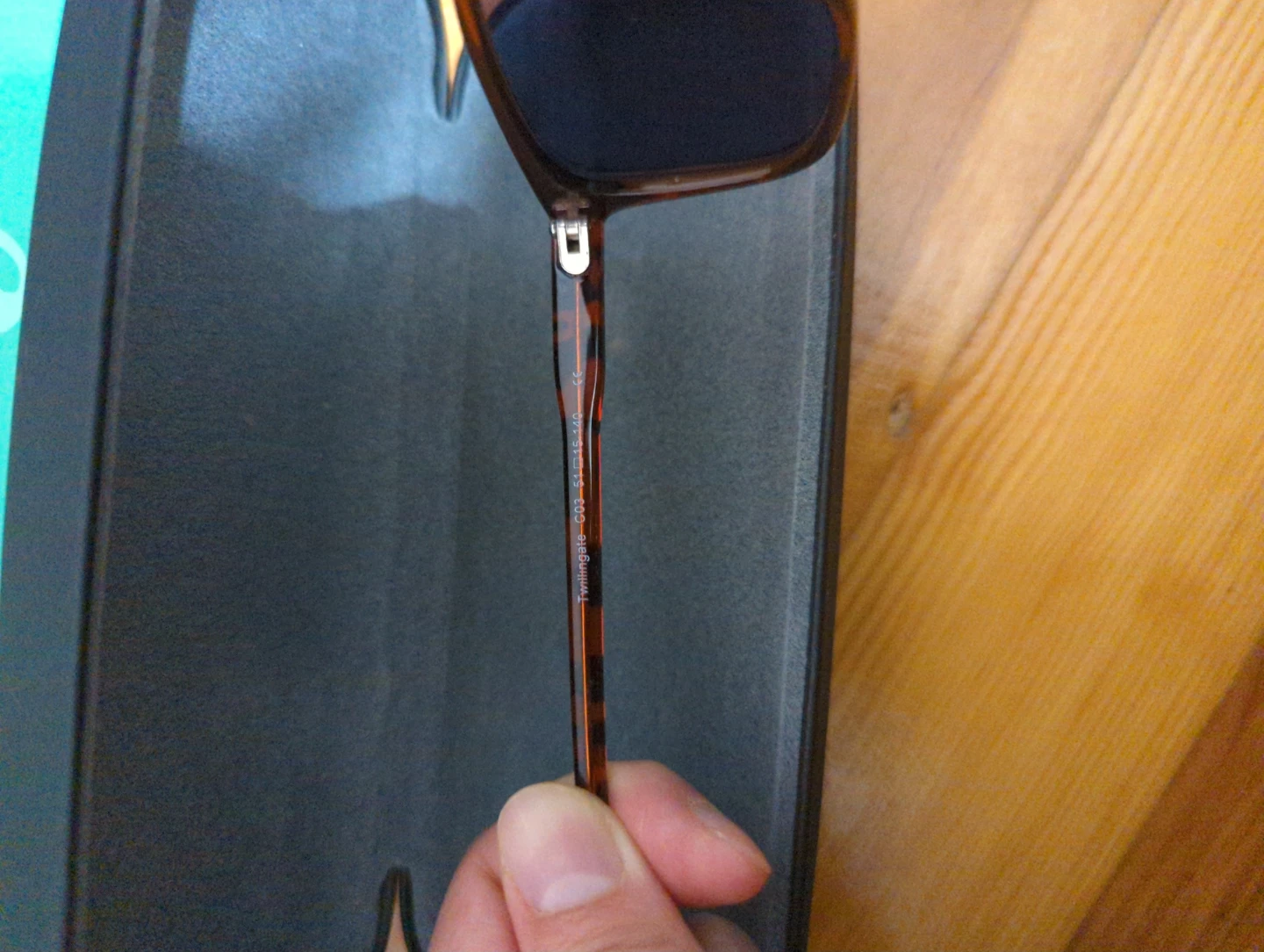 Clearly "Twilight" Sunglasses with Case and Box - photo 3