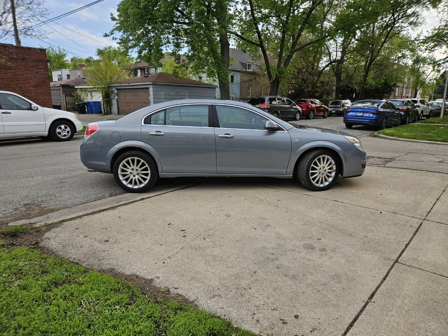 Blue Saturn Aura Sedan - photo 2
