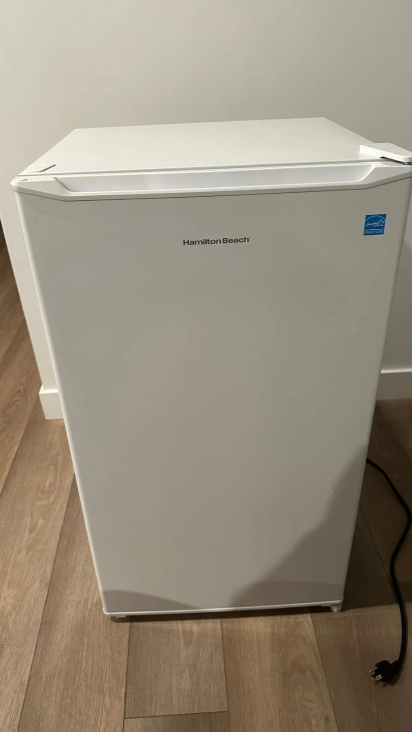 Hamilton Beach Compact Refrigerator