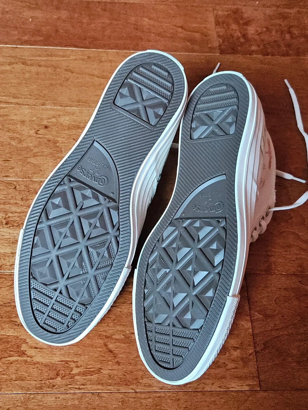 Converse with Cute Summer Embroidery in White - photo 5