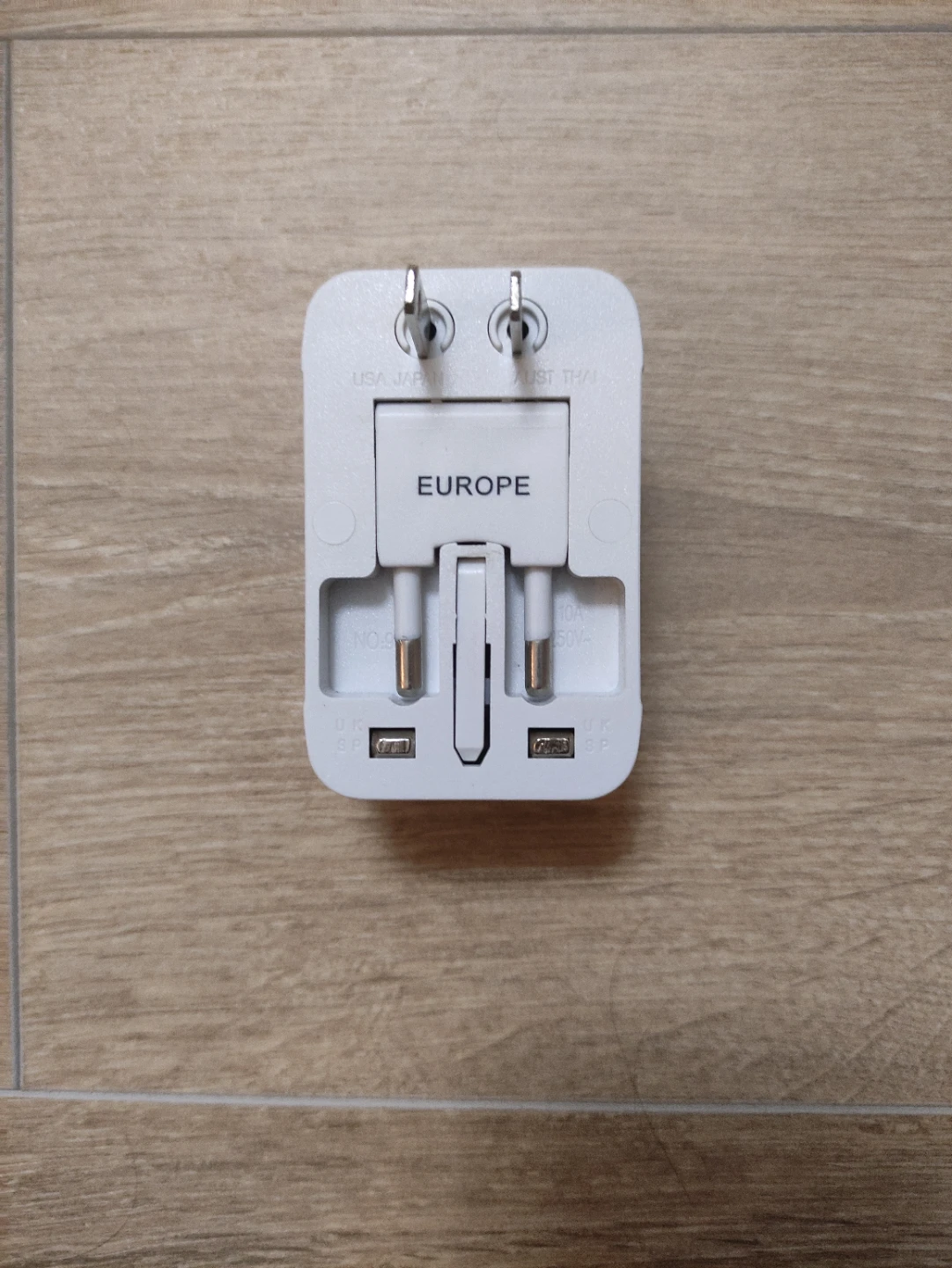 Universal Travel Adapters - photo 2