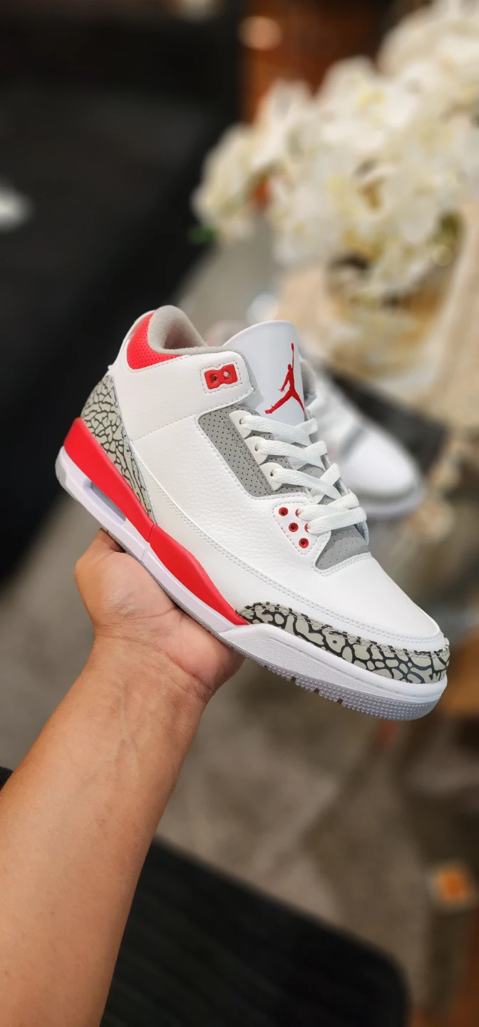Air Jordan 3 Retro White Cement Red Sneakers - photo 3