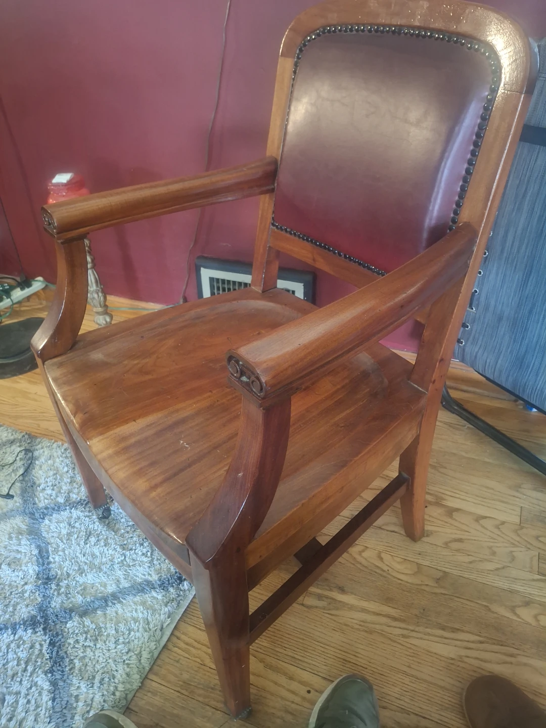 Antique Wooden Armchair with Red Upholstery - photo 3