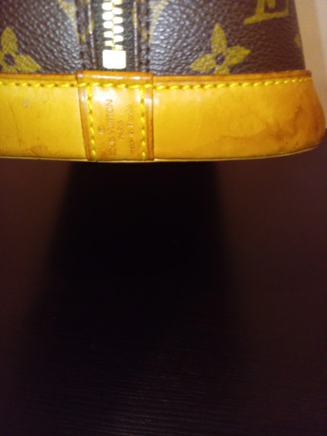 Louis Vuitton Alma Handbag - photo 5