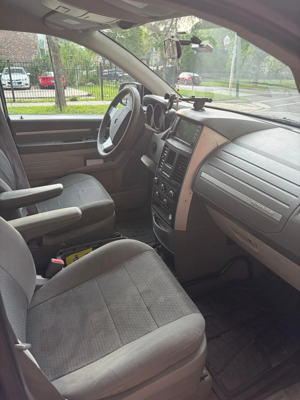 Blue Dodge Grand Caravan Minivan - photo 5