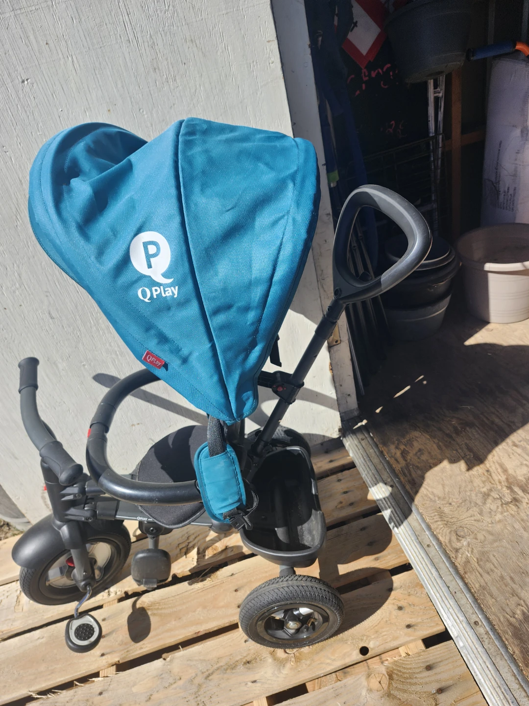 QPlay Tricycle with Canopy