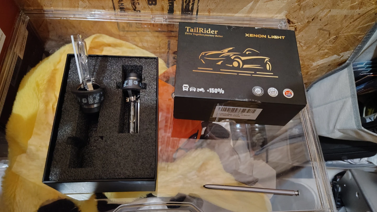 TailRider HID Xenon Light Bulb D2S 6000K - photo 2