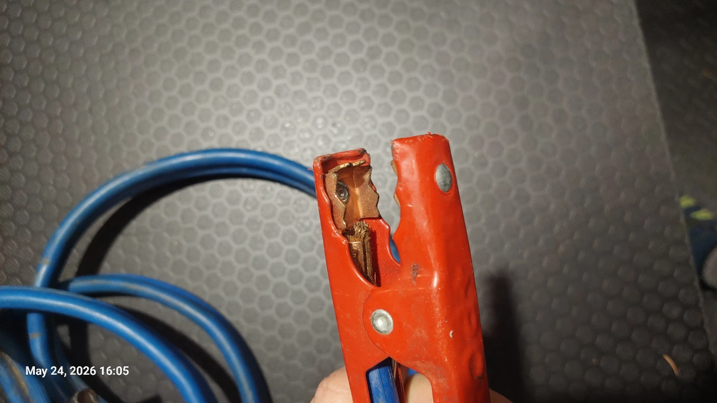 Heavy Duty Jumper Cables - photo 5
