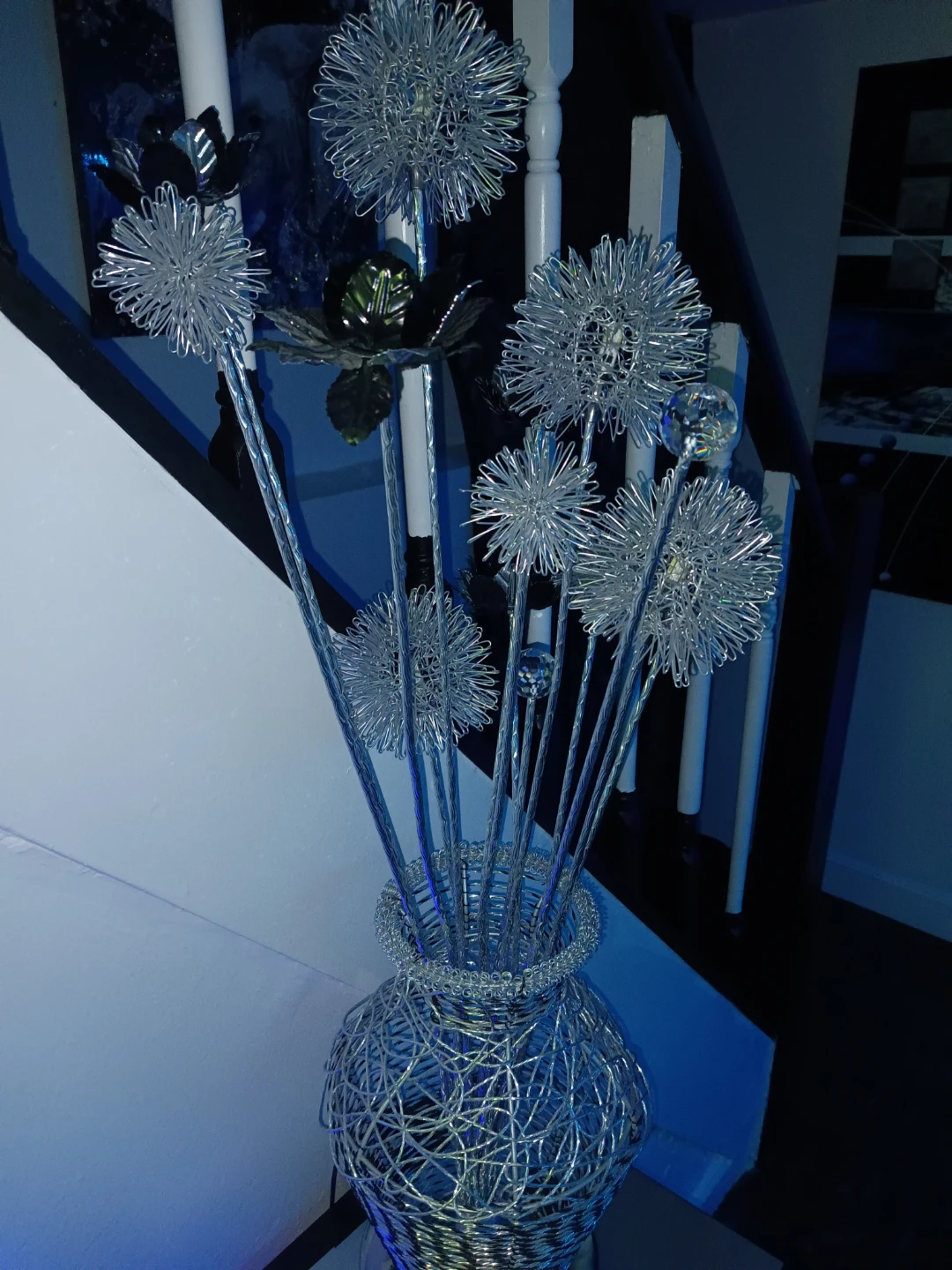 Decorative Wire Flower Arrangement in Vase - photo 2