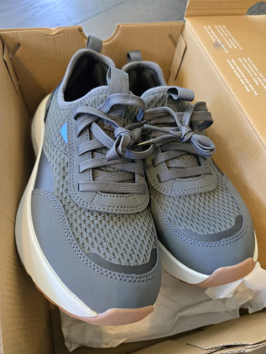 Vessi Pacific Sneaker W8.5 Dark Grey(new)