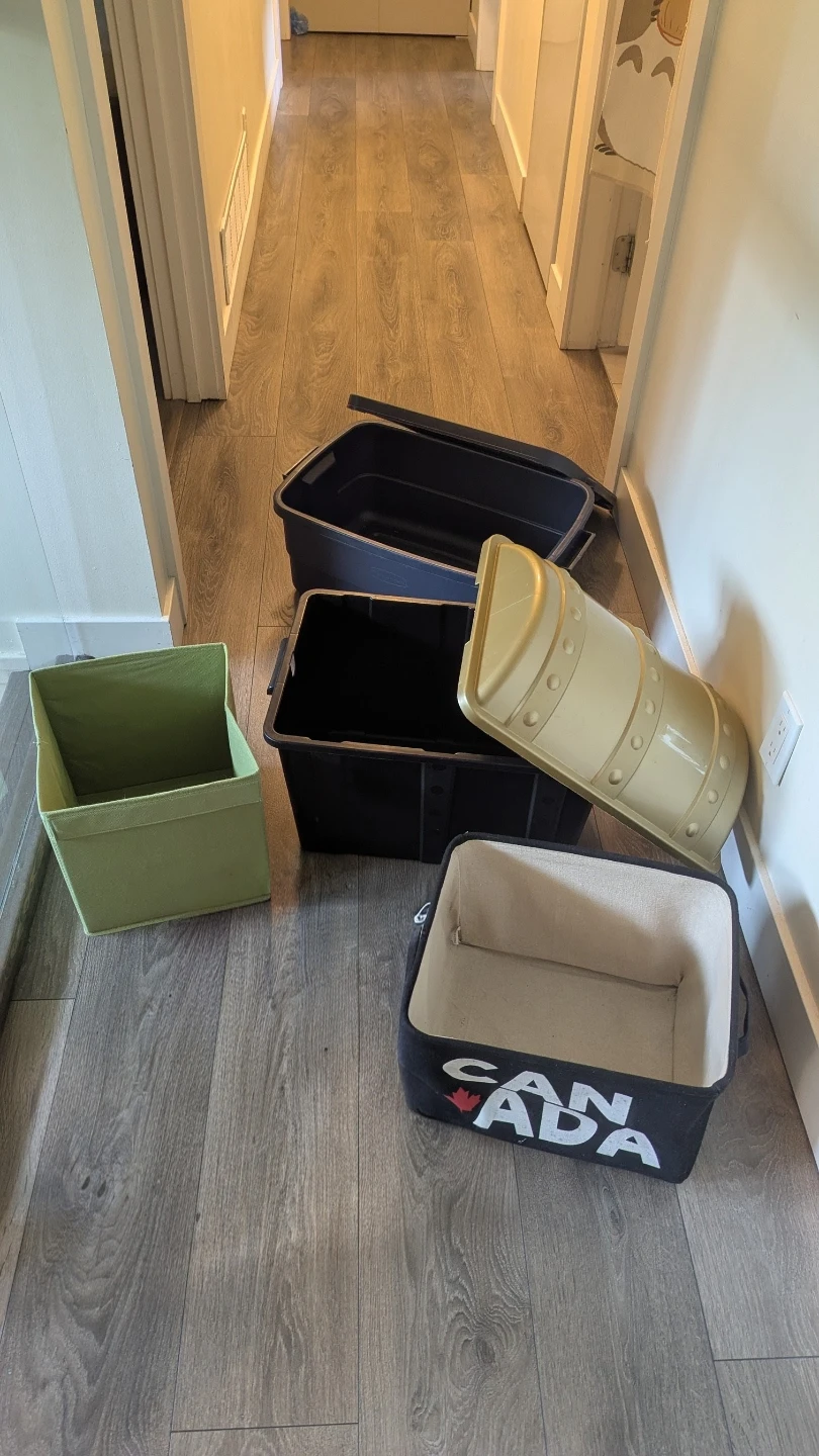 📦 Storage Bin & Organizer Bundle – Great Condition!