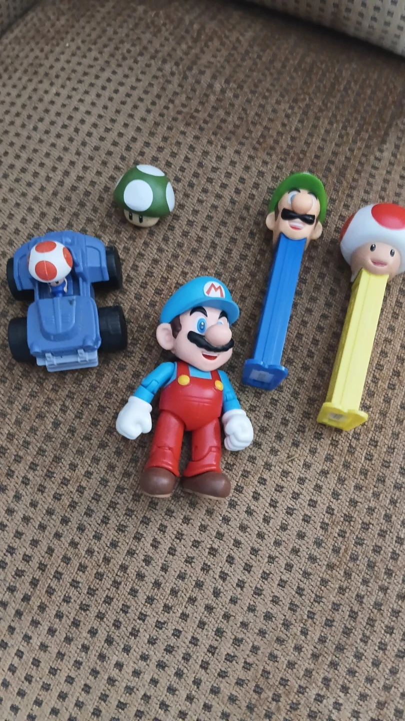 Nintendo Mario & Luigi PEZ Dispensers & Figures